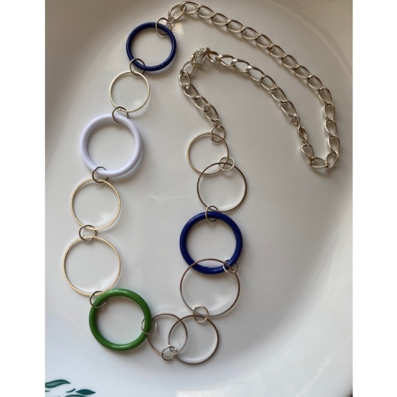 Vintage Inspired Mod Circle Necklace - Picture 3 of 4